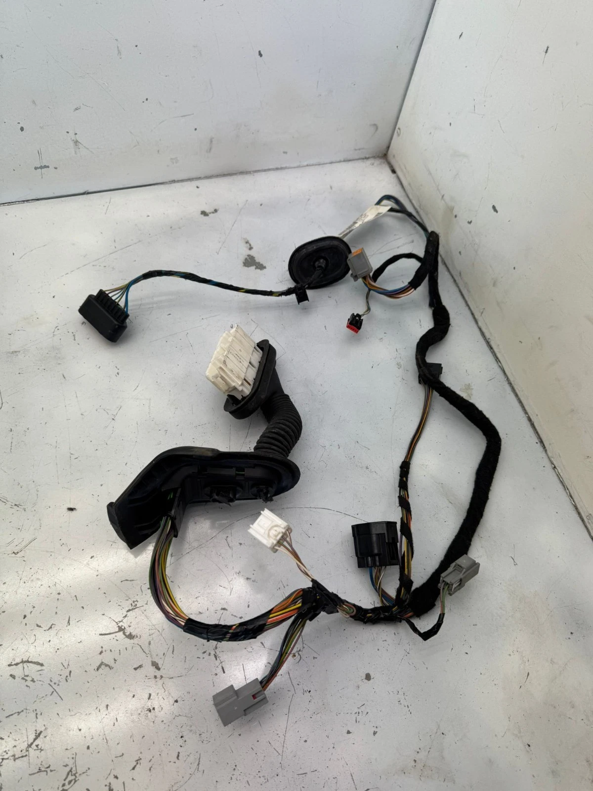 Original Ford Fiesta 2011 vorne links Kabelbaum 8V5T14A584 8V5T14A584CCE