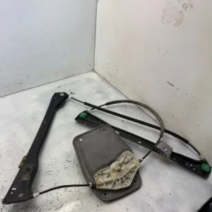 Original VW Golf 5 vorne Rechts Fensterheber Halterung 1K4837462A 5M0837462 3Tür