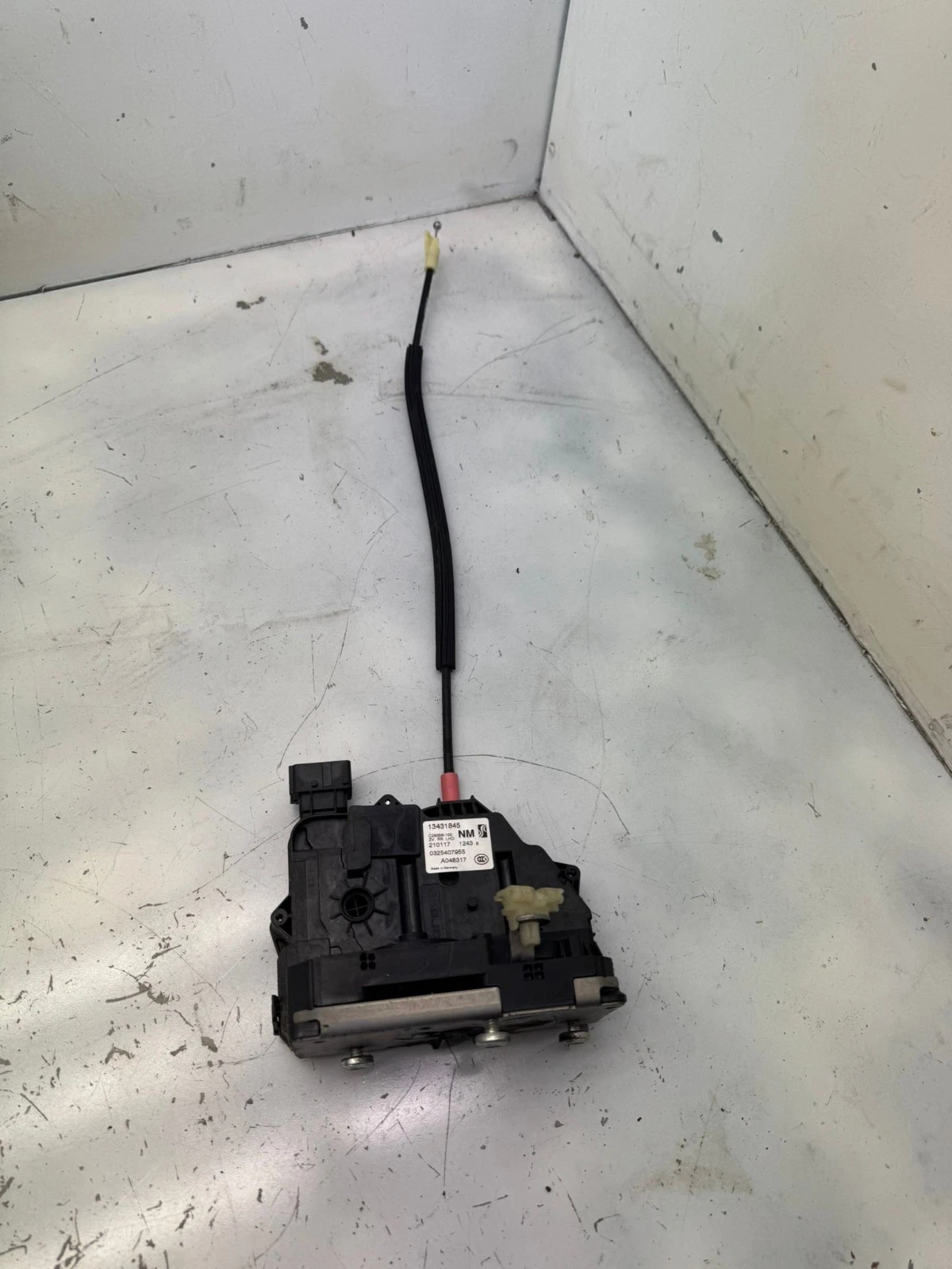 Original Opel Corsa E 2017 hinten rechts Türschloss mit ZV 13431845