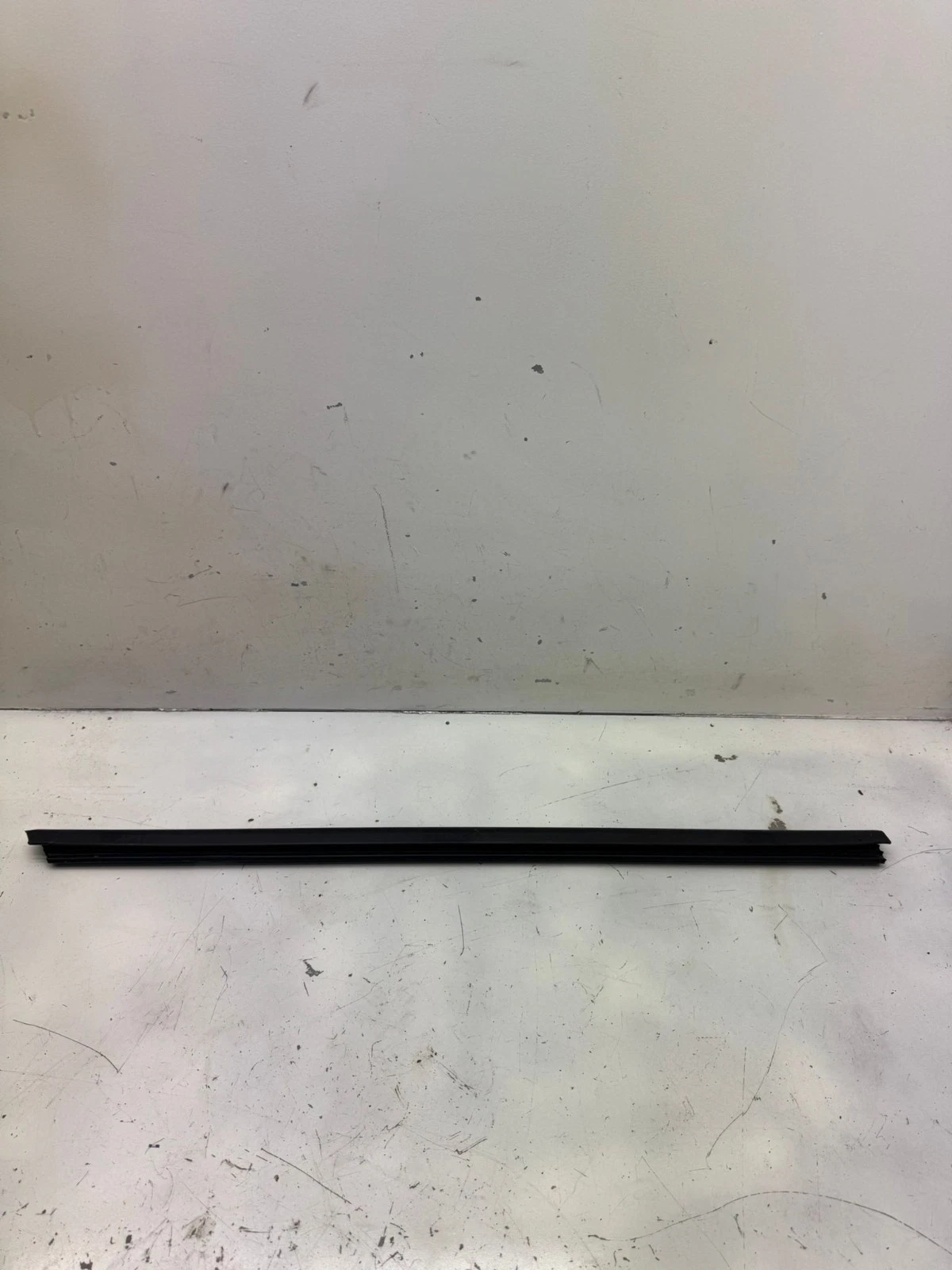 Original Opel Corsa E 2017 hinten links Schachtleiste Fensterführung 13188958
