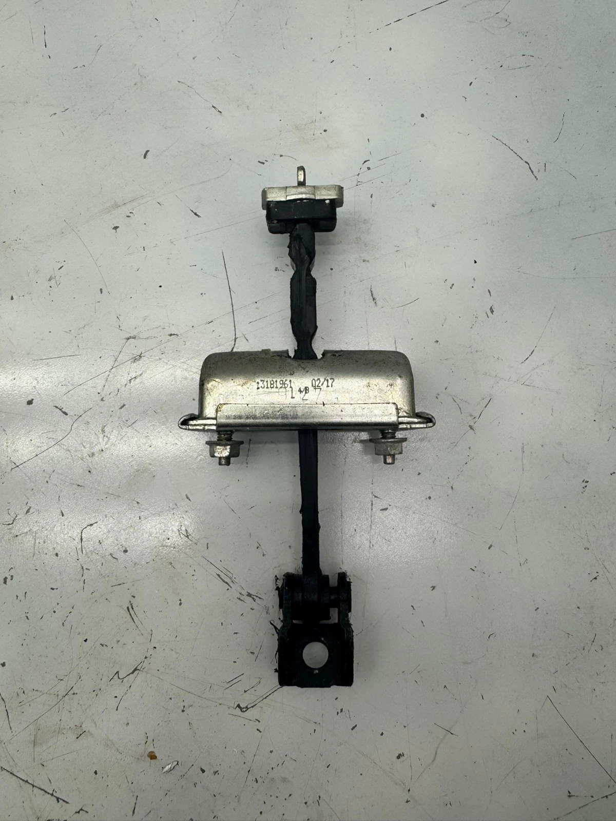 Original Opel Corsa E 2017 hinten links Türstopper Türfangband 13181961
