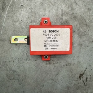 Mitsubishi Carisma 1.8 Benzin GDI Steuereinheit MR368889 Bosch F005V00070