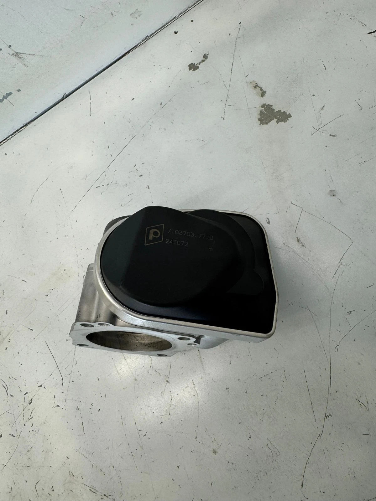 Original VW Seat Skoda Drosselklappenschutz 703703770 24T072