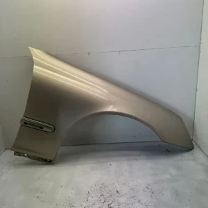 Original Mercedes C220 Kombi Kotflügel rechts Farbe: Gold