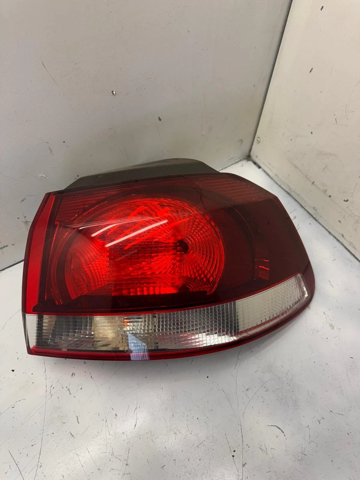 Original VW Golf 5 Rückleuchte Heckleuchte hinten rechts 5K0945258 16796202