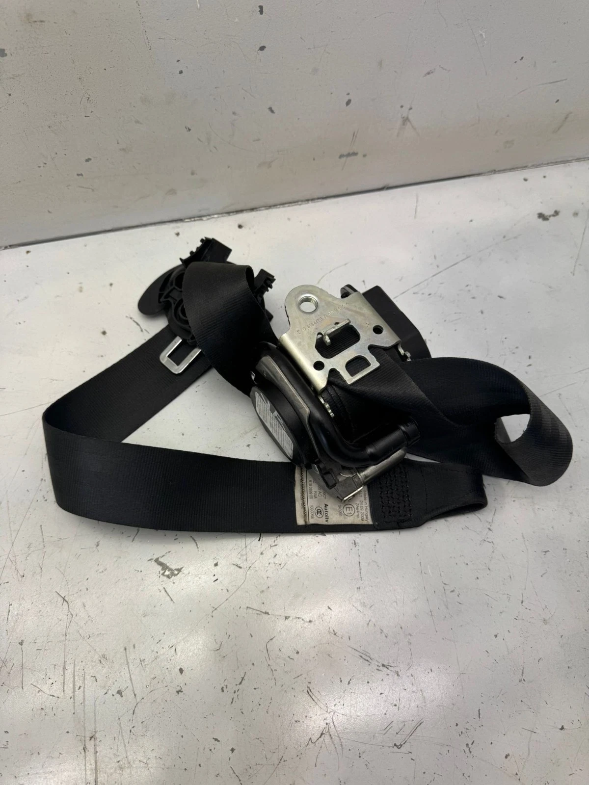 Org. VW Golf 6 Sicherheitsgurt Anschnallgurt vorne rechts 1K3857706AC 617978100
