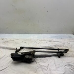 Ford Cougar Mondeo Scheibenwischermotor mit Gestänge 8A016730SA 93BG17504 FF