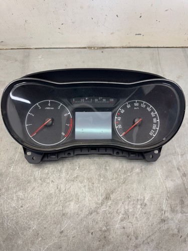 Original Opel Corsa E 2017 Tacho Kombiinstrument Benzin 1.4 50.000TKM 39107236