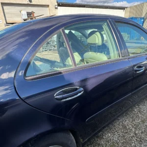 Original Mercedes E Klasse W212 Tür hinten rechts Dunkelblau