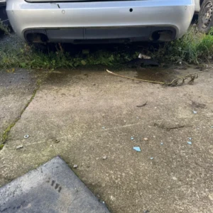 Original Audi A6 4F Heckstoßstange Stoßstange hinten silber Rostfrei Top Zustand