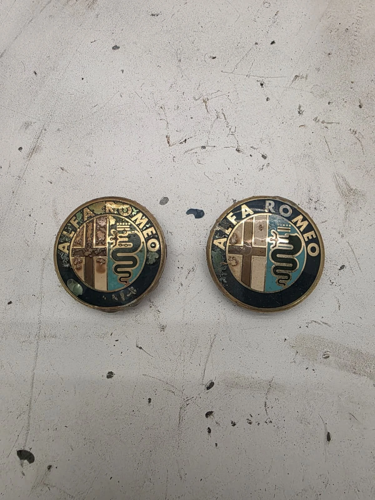 Original Alfa Romeo Radzierkappen Felgendeckel 2 Stück