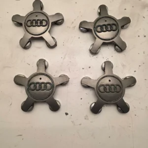 Original Audi Radzierkappen Felgendeckel Nabendeckel 4 Stück 4F0601165N