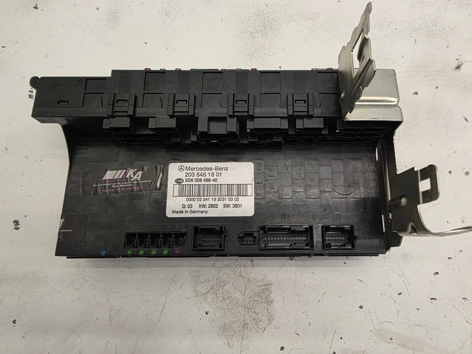 Original Mercedes W203 C180 Sicherungskasten Relaiskasten 2035451801 5DK00848640