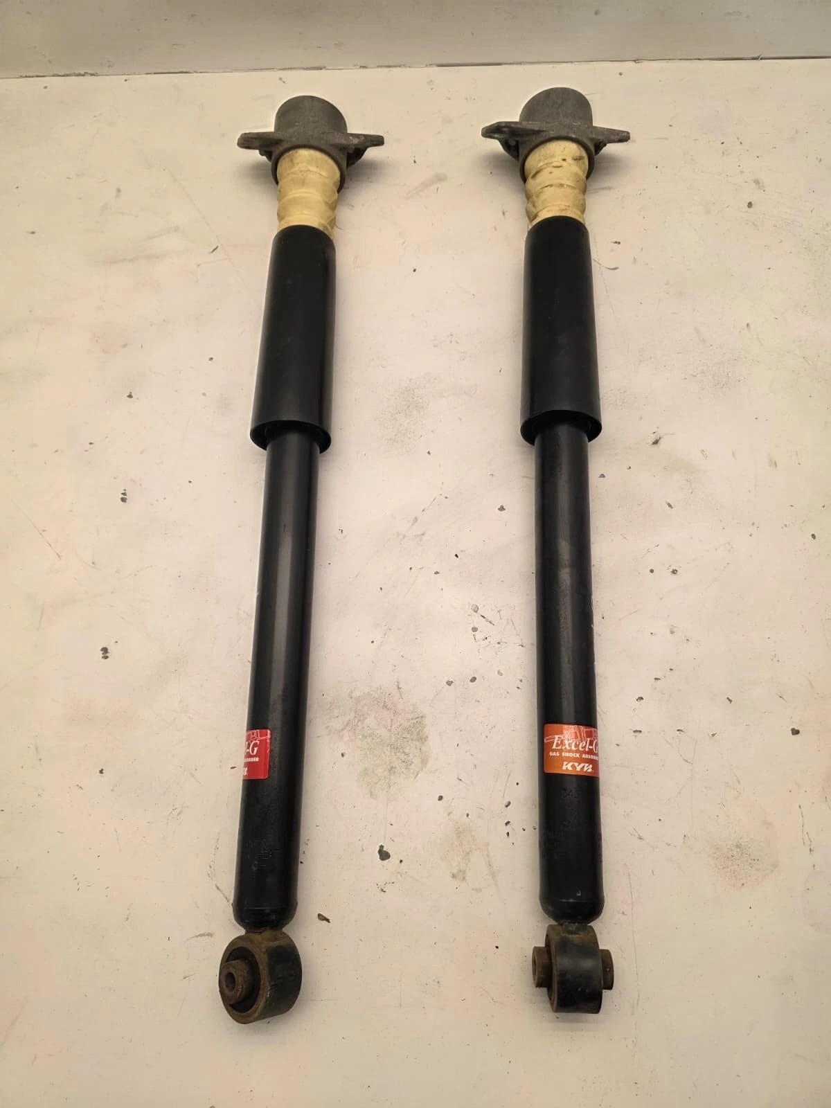 Original VW Audi Seat Skoda Stoßdämpfer 2 Stück 343328