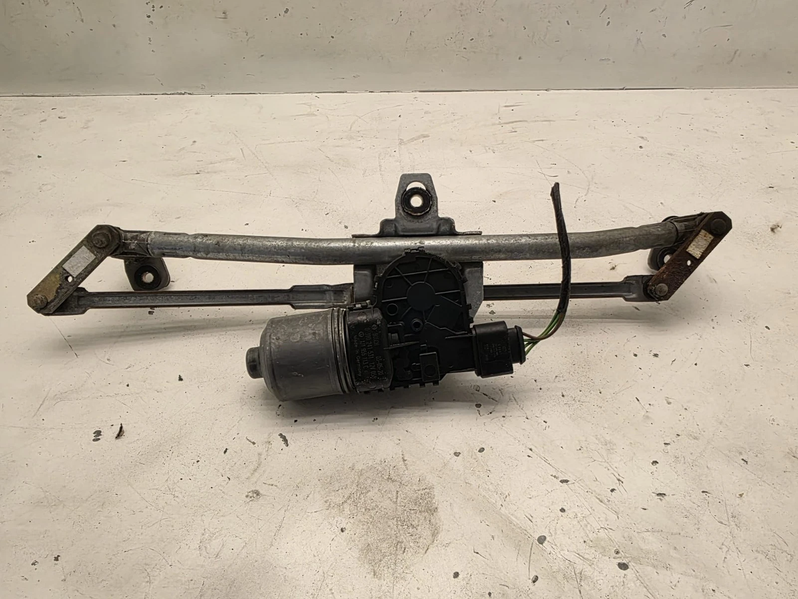 Original VW Golf 4 Bora Seat Leon Scheibenwischermotor mit Gestänge 1J1955113C