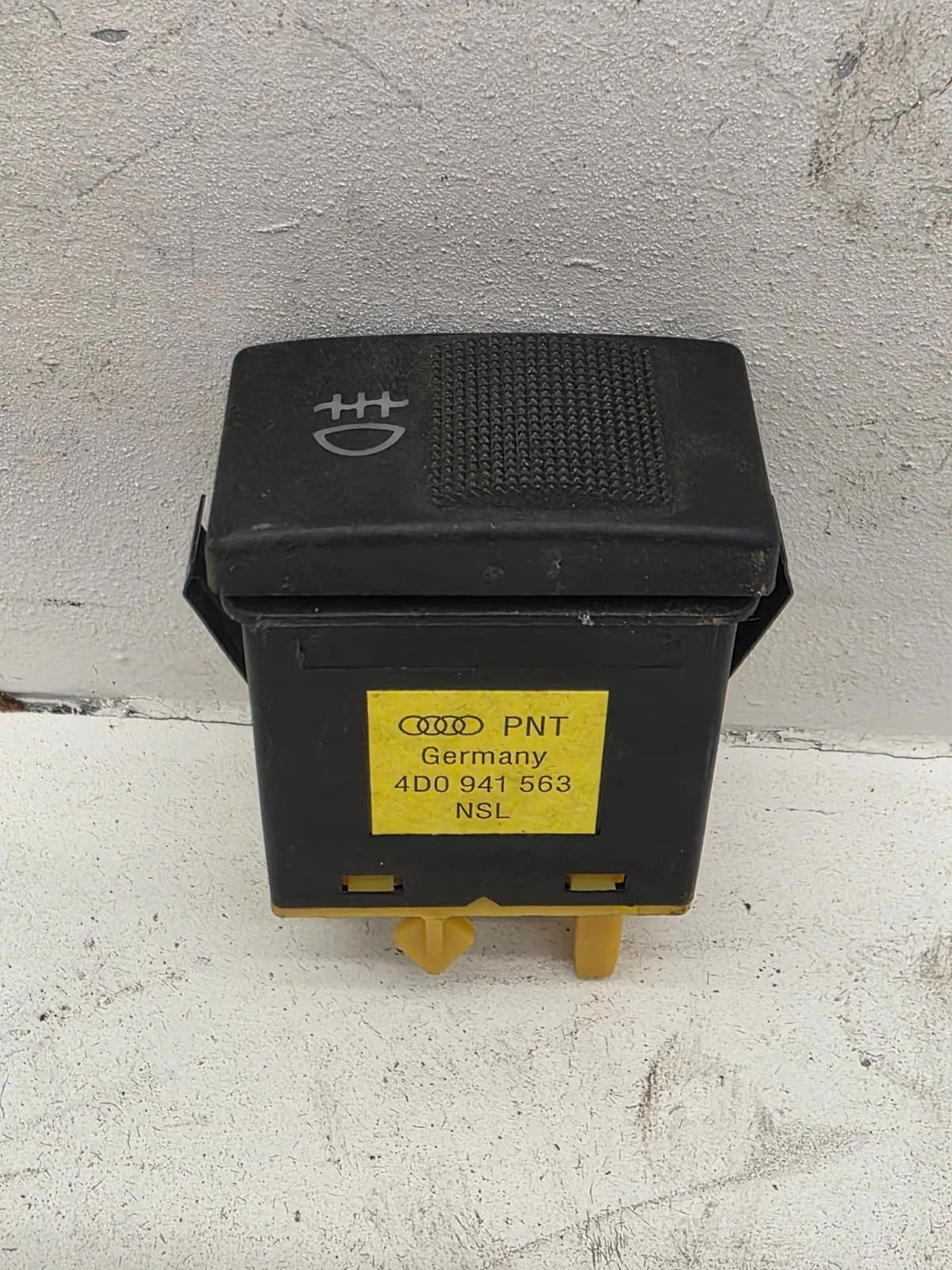 Original Audi A8 D2 A4 B5 Nebelschlussleuchte Schalter Knopf 4D0941563