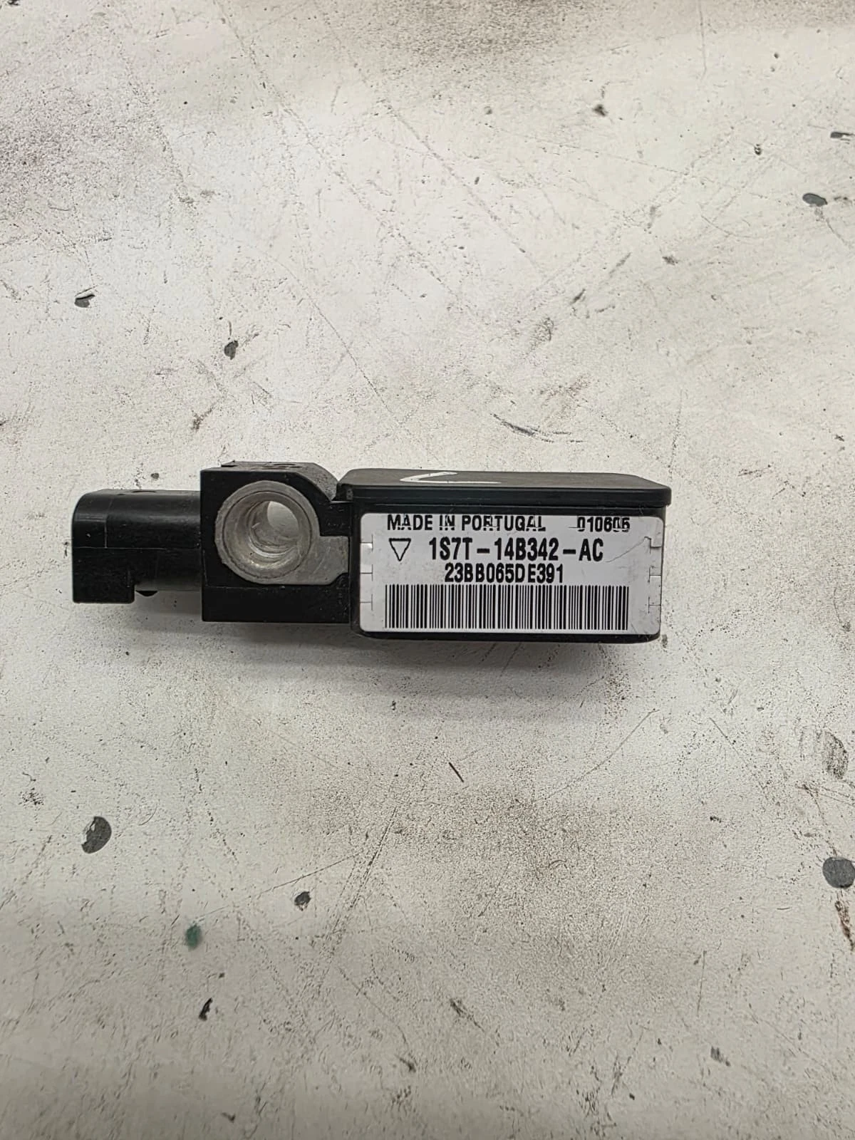 Original Ford Mondeo MK3 Airbagsensor Crashsensor 1S7T14B342AC