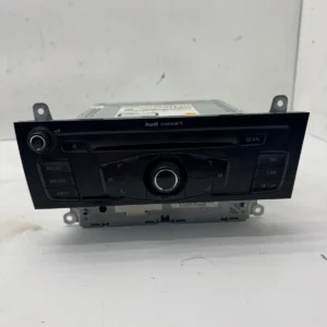 Original Audi A4 B8 A5 8T Radi DVD Player ohne Code mit CD 8T2035186P