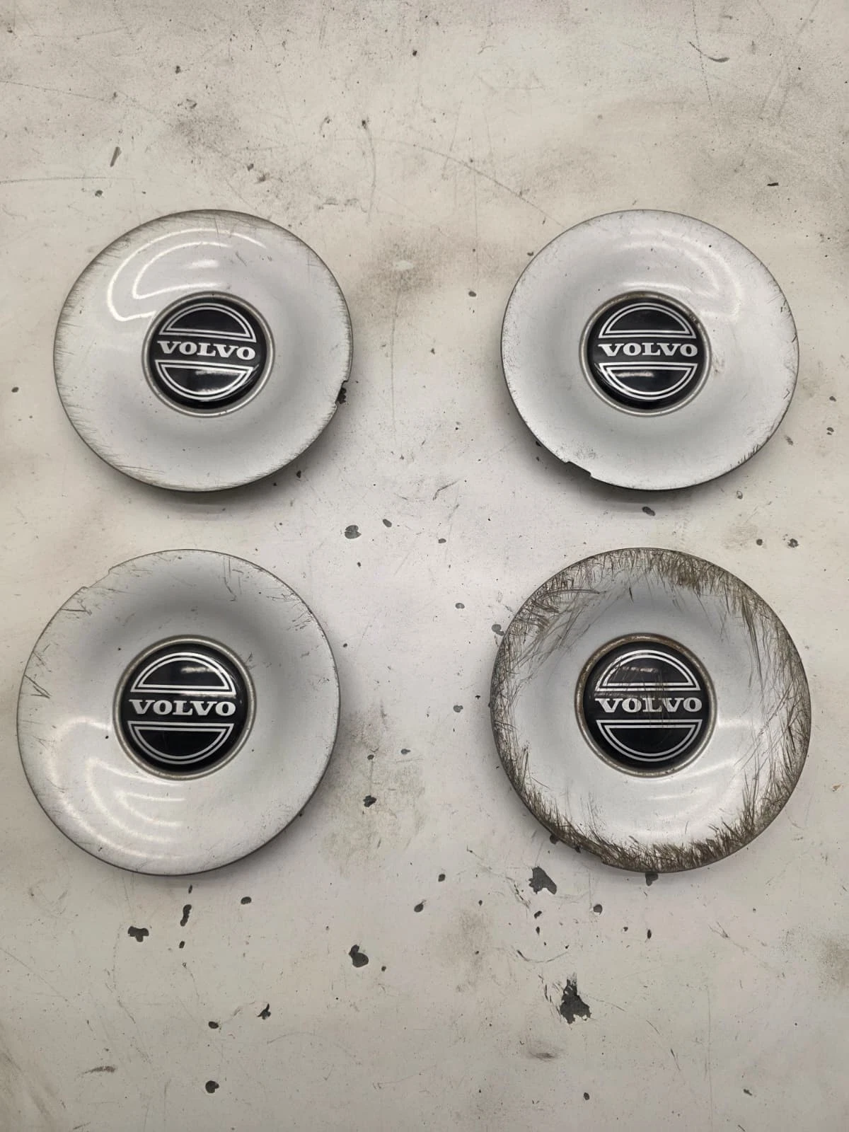 Original Volvo Nabendeckel Radkappen Felgendeckel 48126 7210702