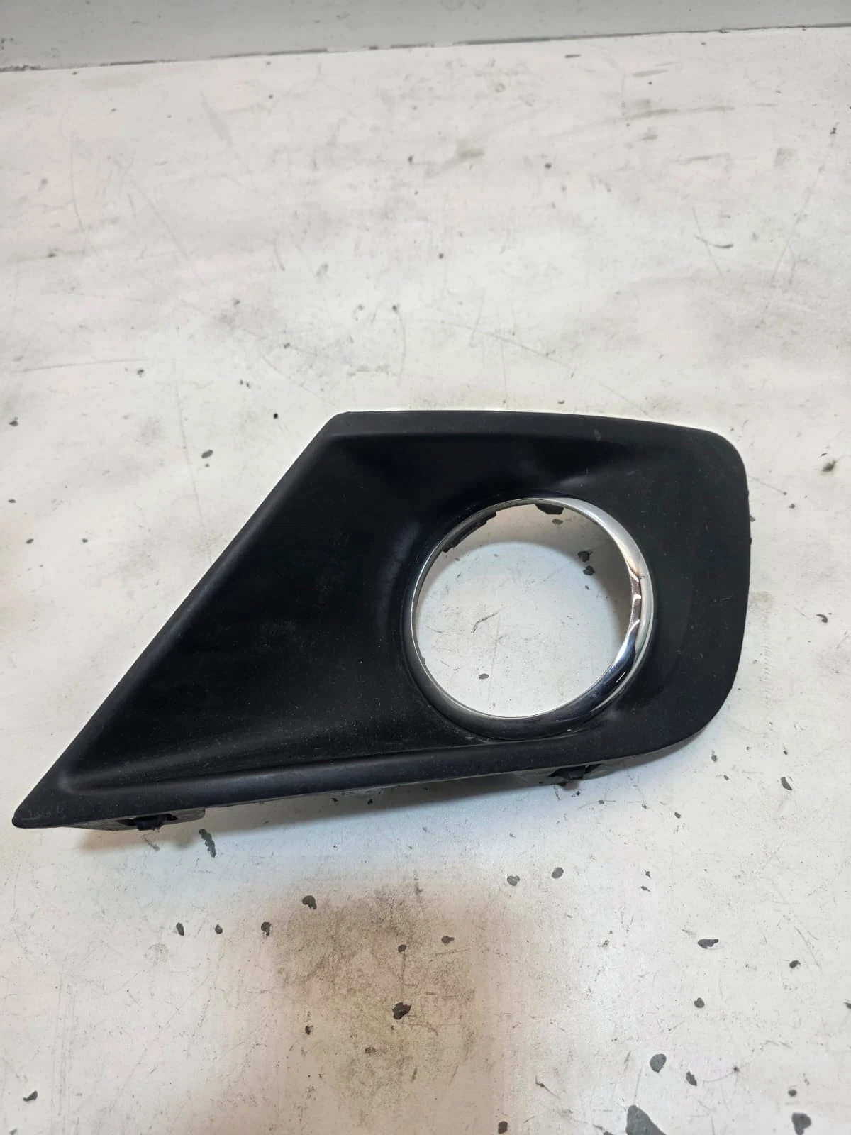 Original Peugot 207 Nebelscheinwerfer Blende Verkleidung vorne links 9688091977