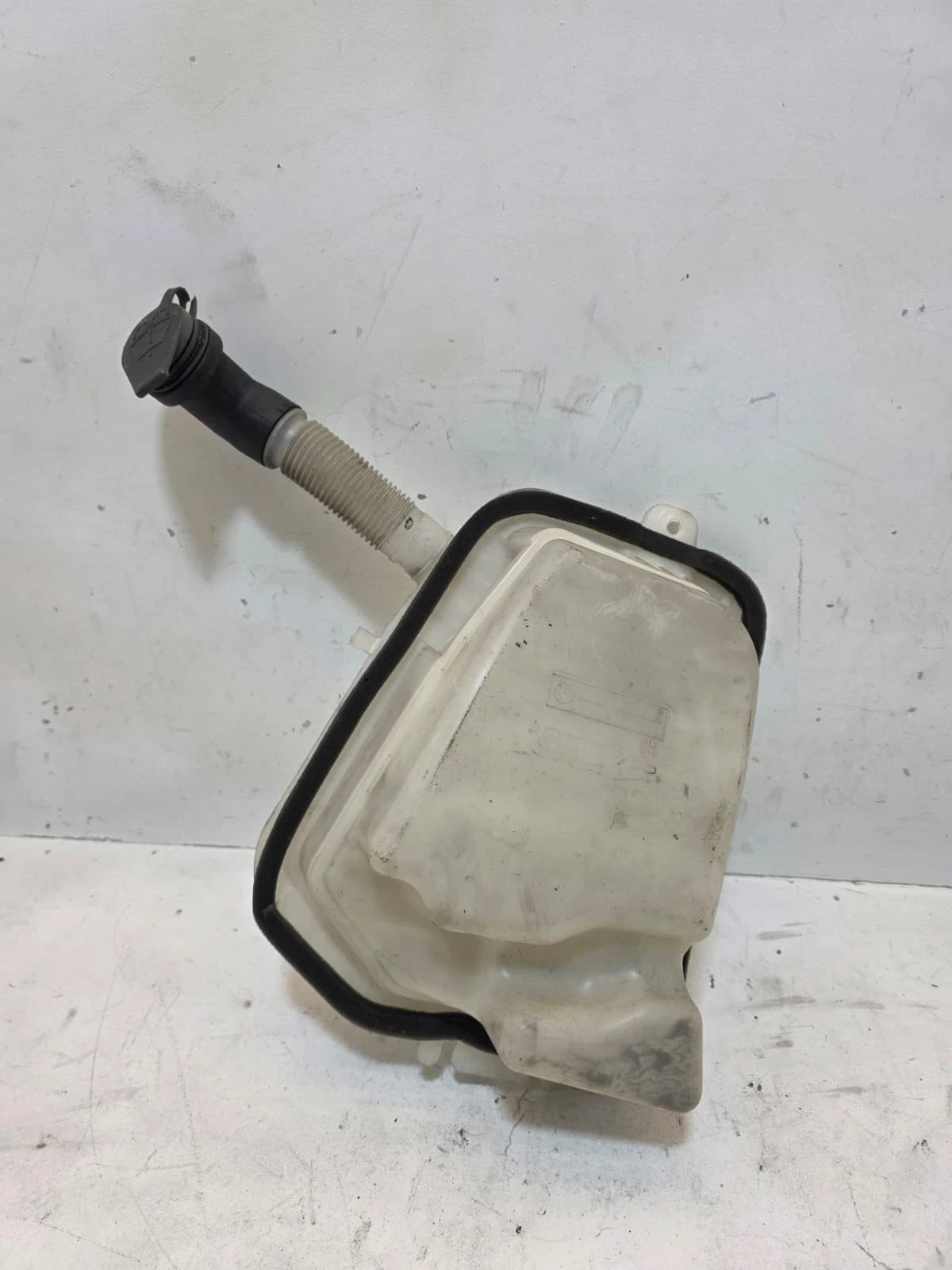 Original BMW 3er E46 Wischwasserbehälter 61688374557