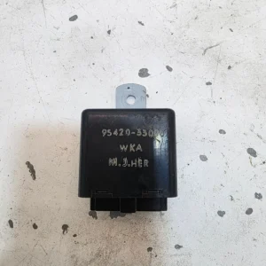 Original Hyundai Accent Heckscheibenwischer Relais Steuergerät 9542033000