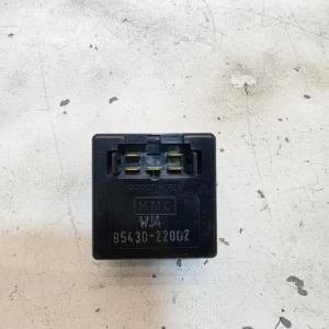 Original Hyundai Accent Scheibenwischermotor Steuergerät Relais 9543022002