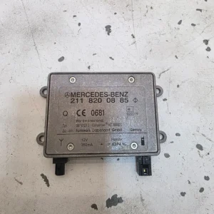 Original Mercedes W211 S211 W203 W219 Antennenverstärker Steuergerät 2118200885