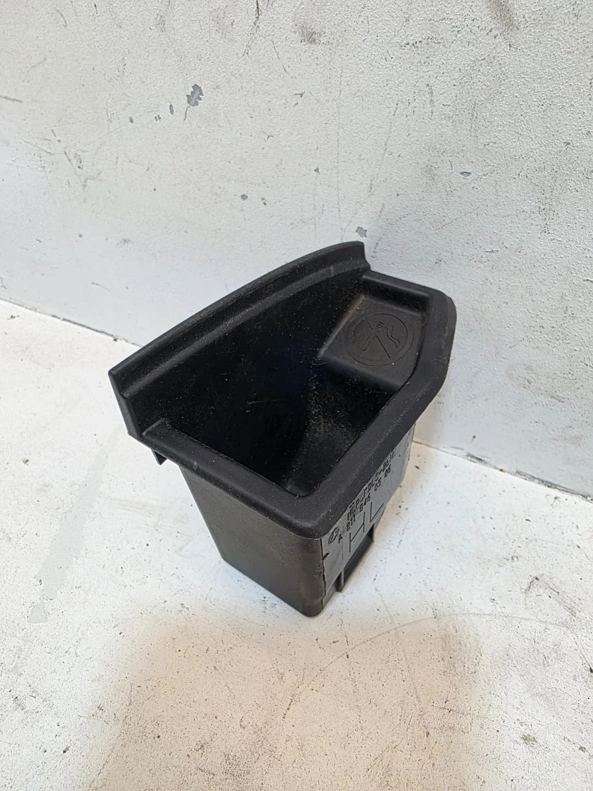 Original Mercedes E Klasse W211 Aschenbecher A2118460506