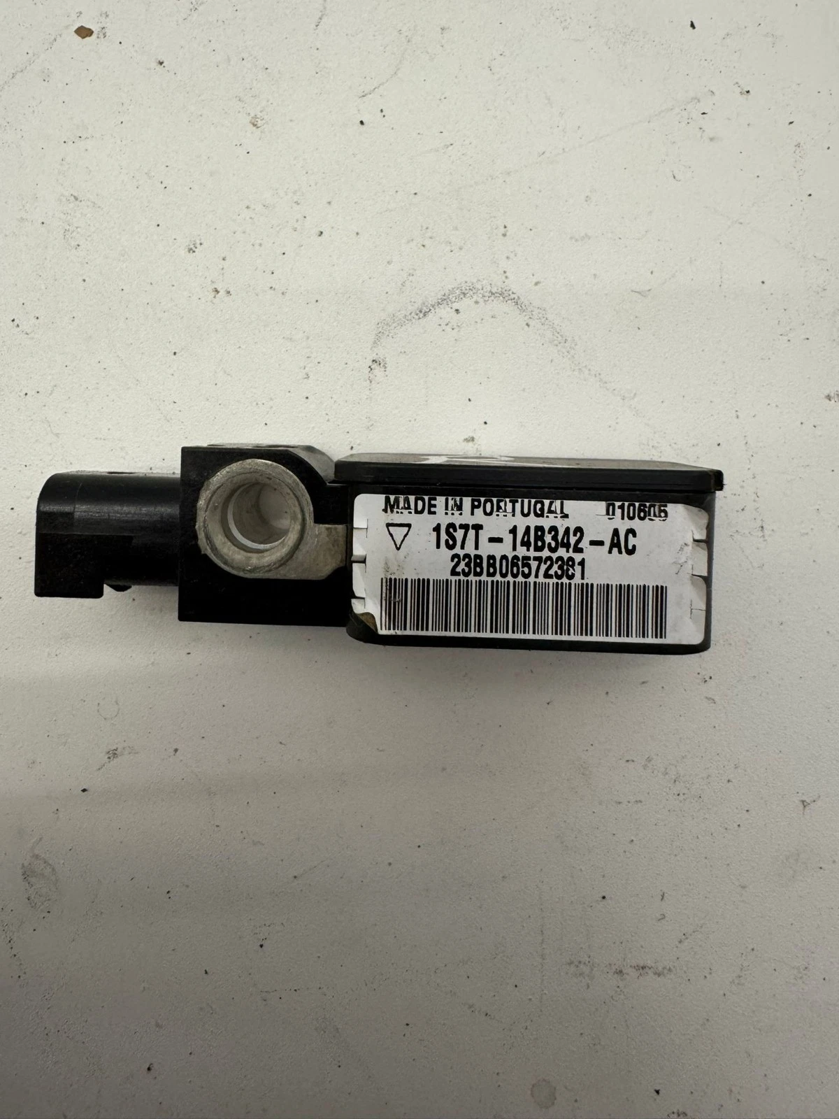 Original Ford Mondeo MK3 Airbagsensor Crashsensor 1S7T14B342AC