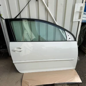 Original VW Golf 5 Tür Beifahrertür vorne rechts weiß