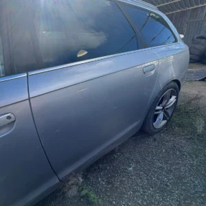 Original Audi A6 4F Fahrertür Tür hinten links silber Rostfrei