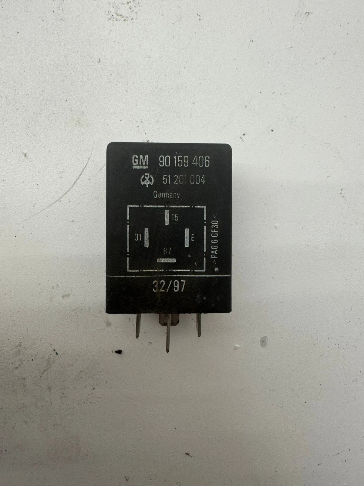 Original Opel Astra F Saugrohrvorwärmung Relais 51201004 90159406