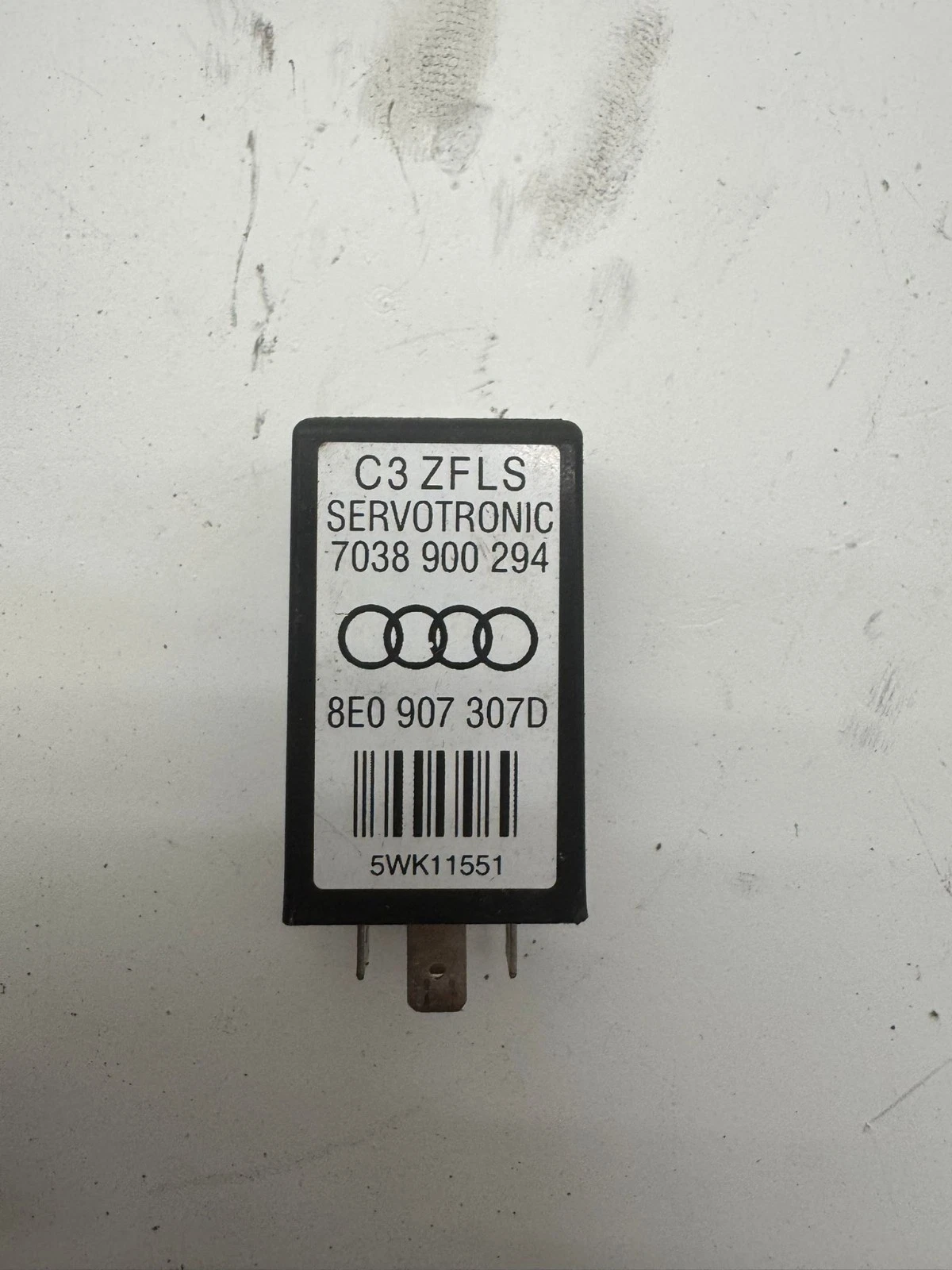 Original Audi A4 A6 VW Passat Servotronic Relais 8E0907307D 7038900294