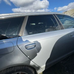 Original Audi A6 4F Tür hinten rechts silber Rostfrei Top Zustand