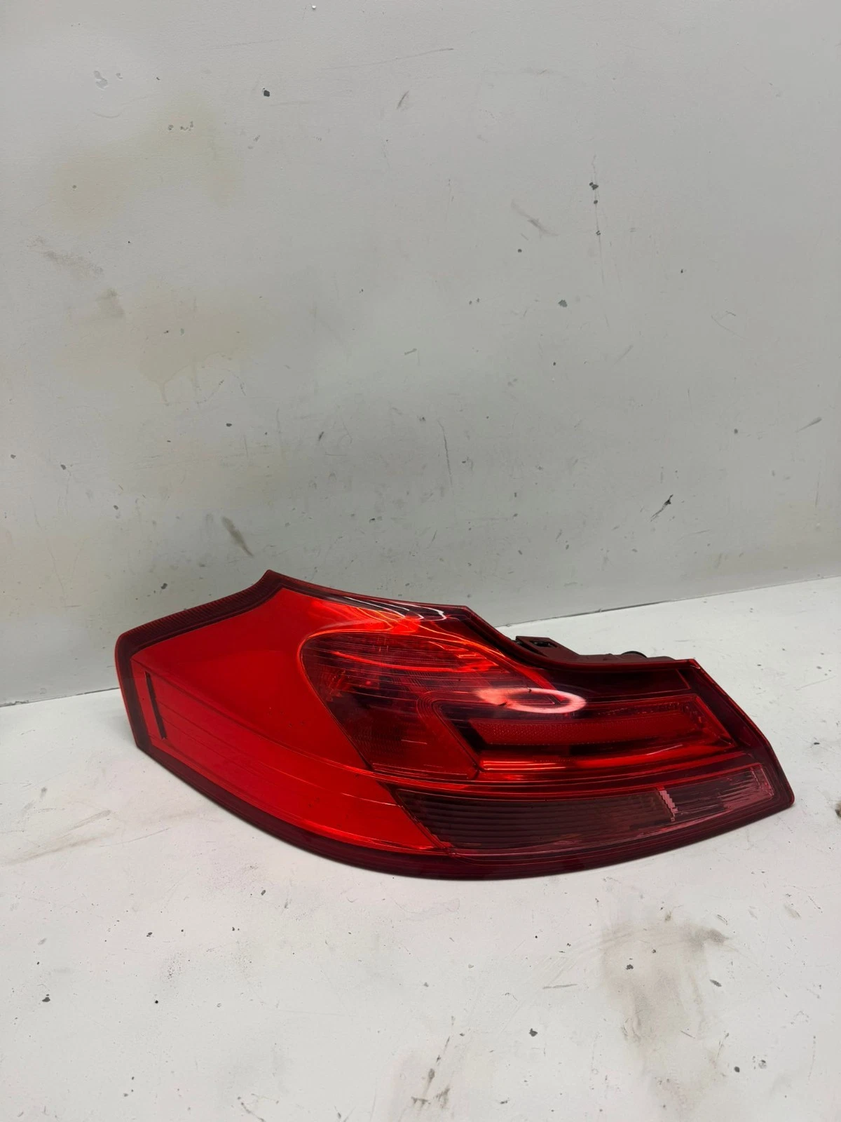Original Opel Insignia A Rücklicht Heckleuchte hinten links 13226856 13226858